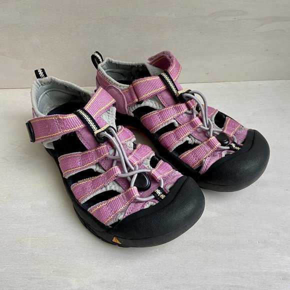 closed toe pink sandals